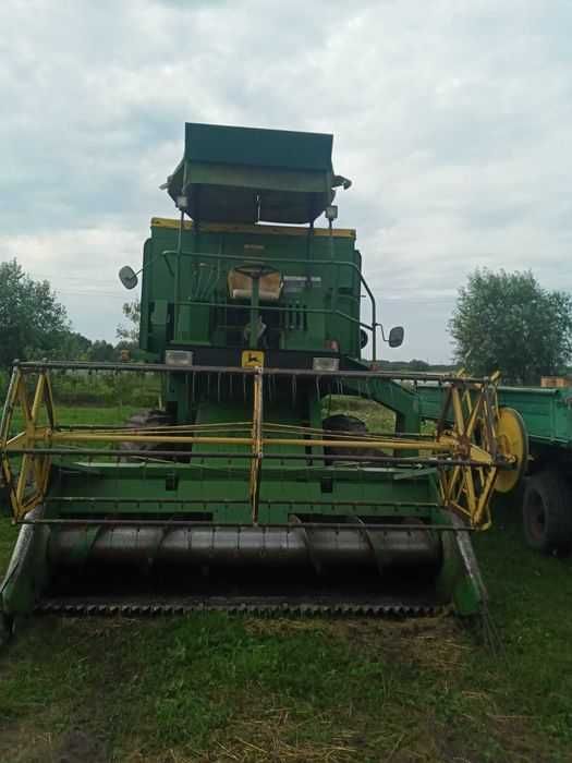 Комбайн  John deere 952