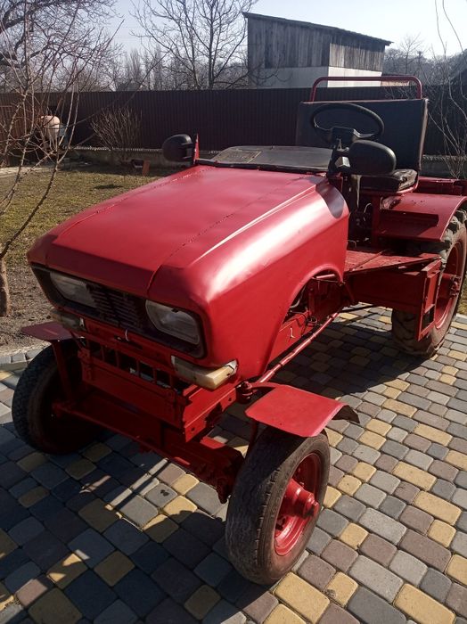 Трактор саморобний.