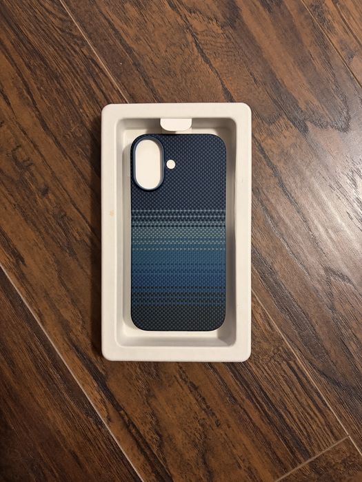 Pitaka Moonrise Ultra-Slim Case iPhone 17
