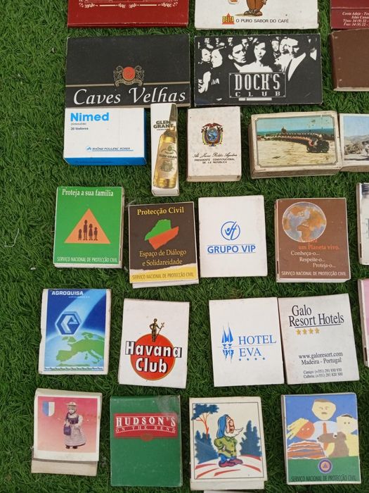 Caixas e Carteiras de Fósforos