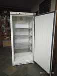 Vendo frigorífico industrial semi novo