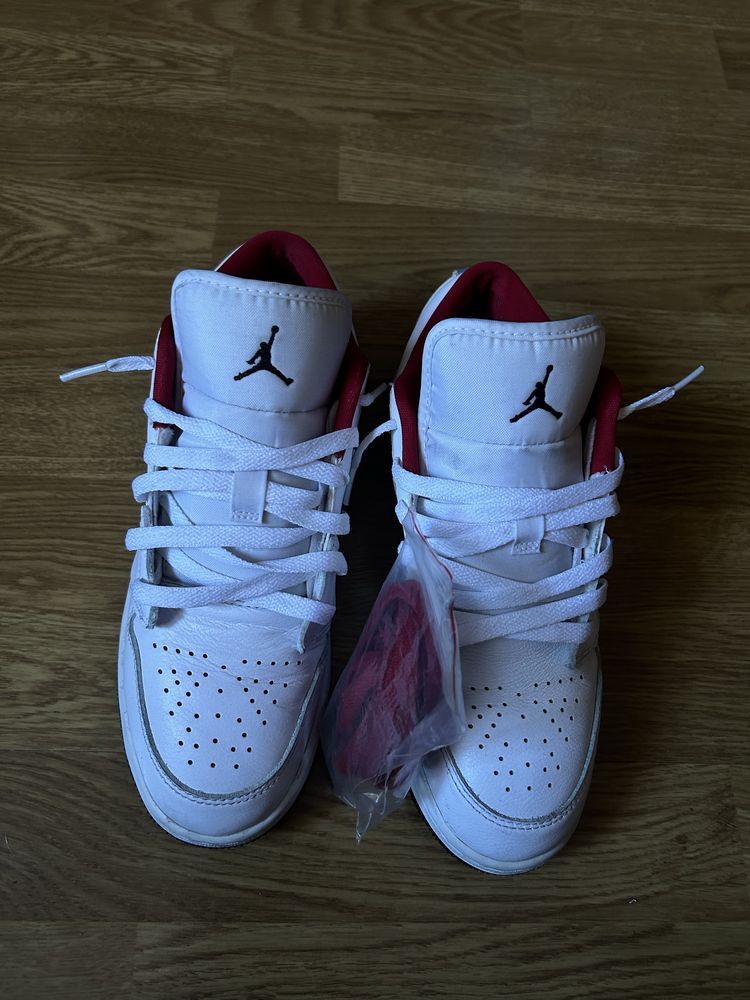 Jordan 1 Branco e vermelho