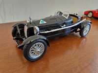 Лот №5. Alfa Romeo 2300 Monza 1934. 1/18.Bburago.