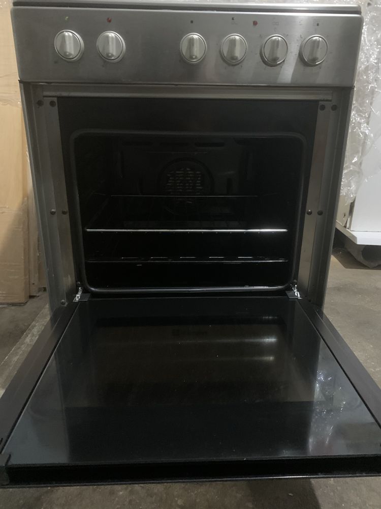 Fogão eletrico com placa de vitrocerâmica