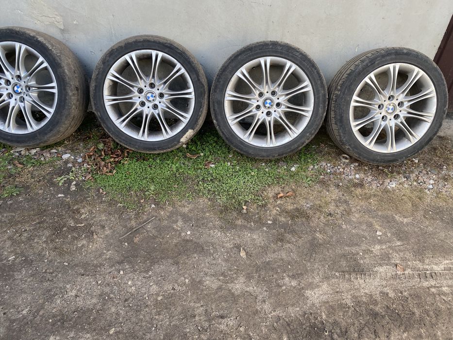 Диски р18 разношироки бмв