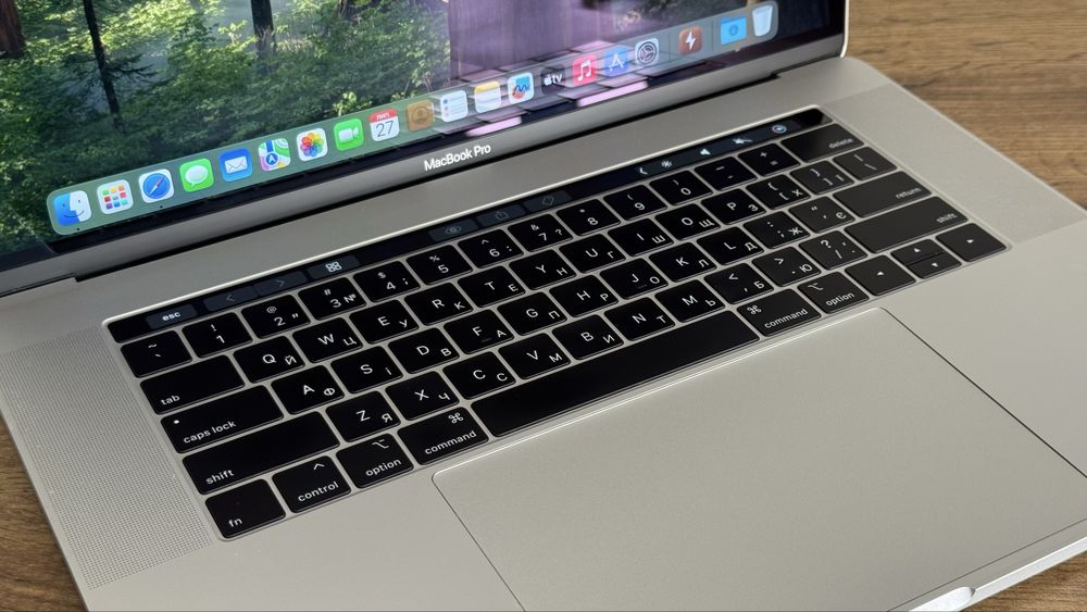 MacBook Pro 15" 2018 (Silver, 32/512 ГБ, A1990) USA