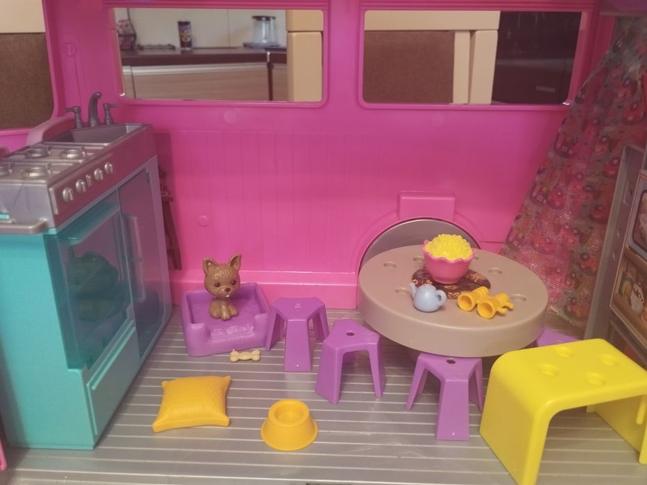 BARBIE DREAM CAMPER Kamper Marzeń duży zestaw ze zjeżdżalnią i basenem