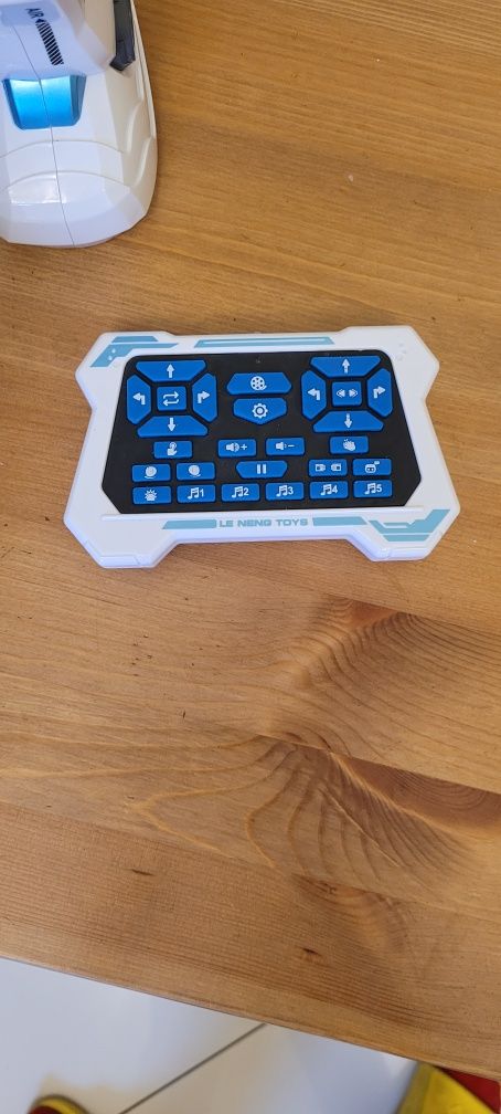 Smart robot tech-bot