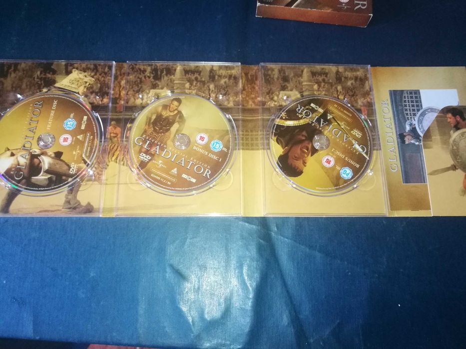 GLADIATOR (GLADIADOR)	3XDVD (legendagem em Inglês)