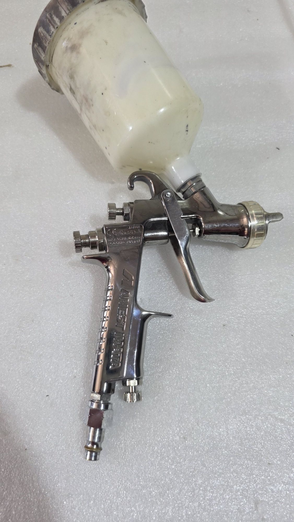 Pistolet lakierniczy anest iwata w-400 WBX clasic plus