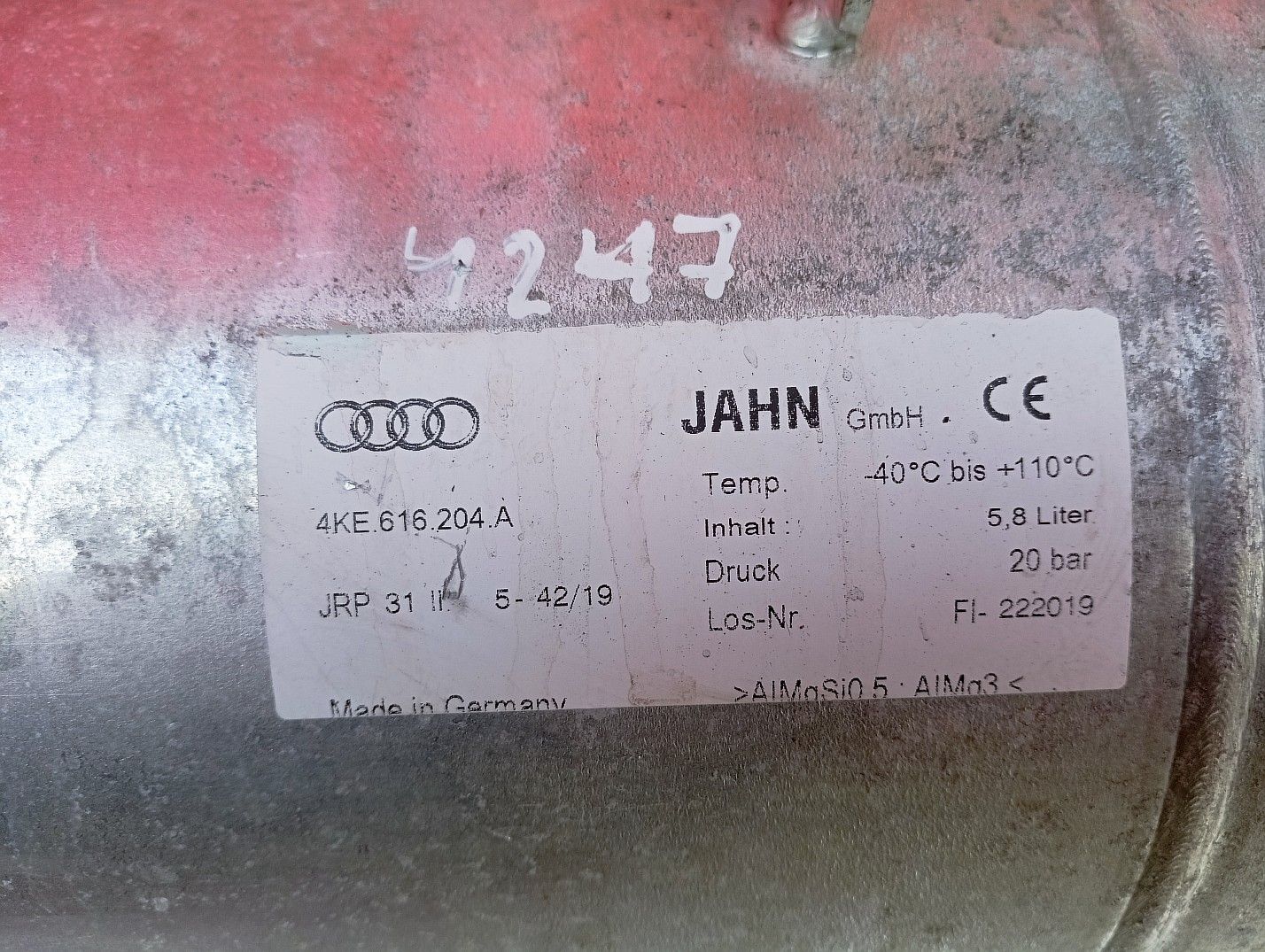Ресивер повітряний 4KE616204A Audi E-TRON ввоздушный е трон Э Трон