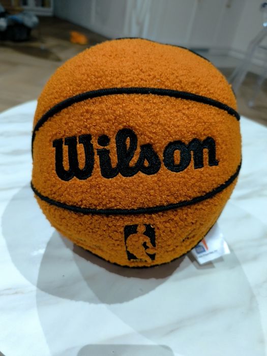 Poduszka NBA piłka do koszykówki Wilson gadżet