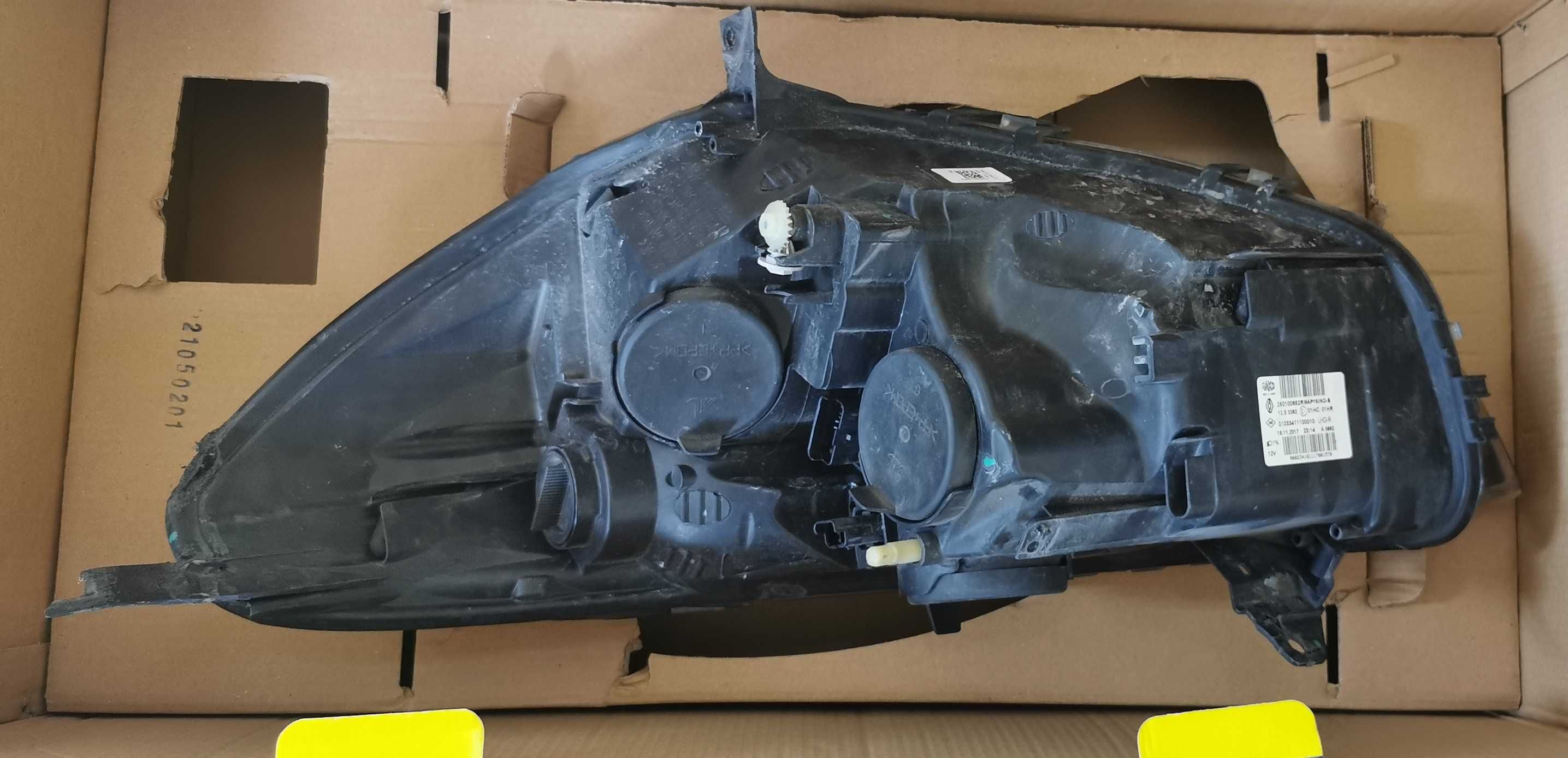 Lampy przednie do Renault Clio 4
