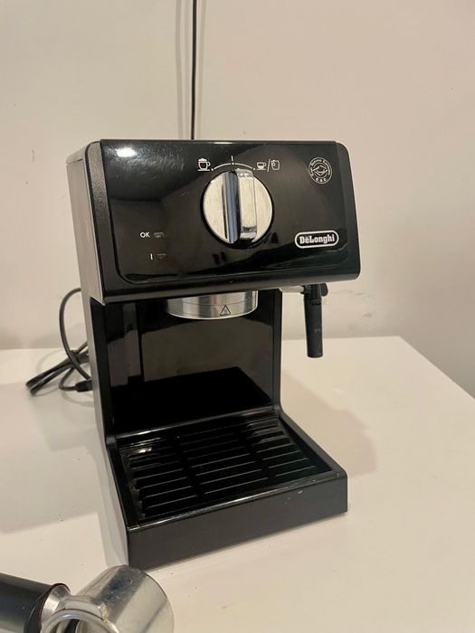 Ekspres kolbowy DE LONGHI ECP 31.21