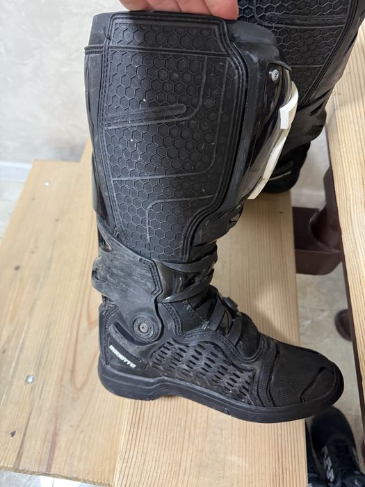 Шарнірні ендуро мотоботи Bogotto MX-7 G 40