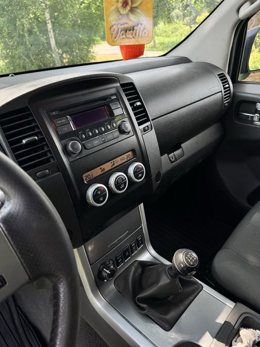 Авто NISSAN Navara 2.5 для ЗСУ