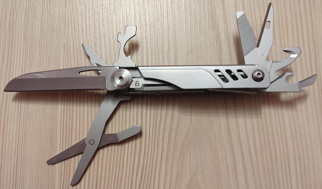 Multitool EDC, nóż, nożyczki itp.