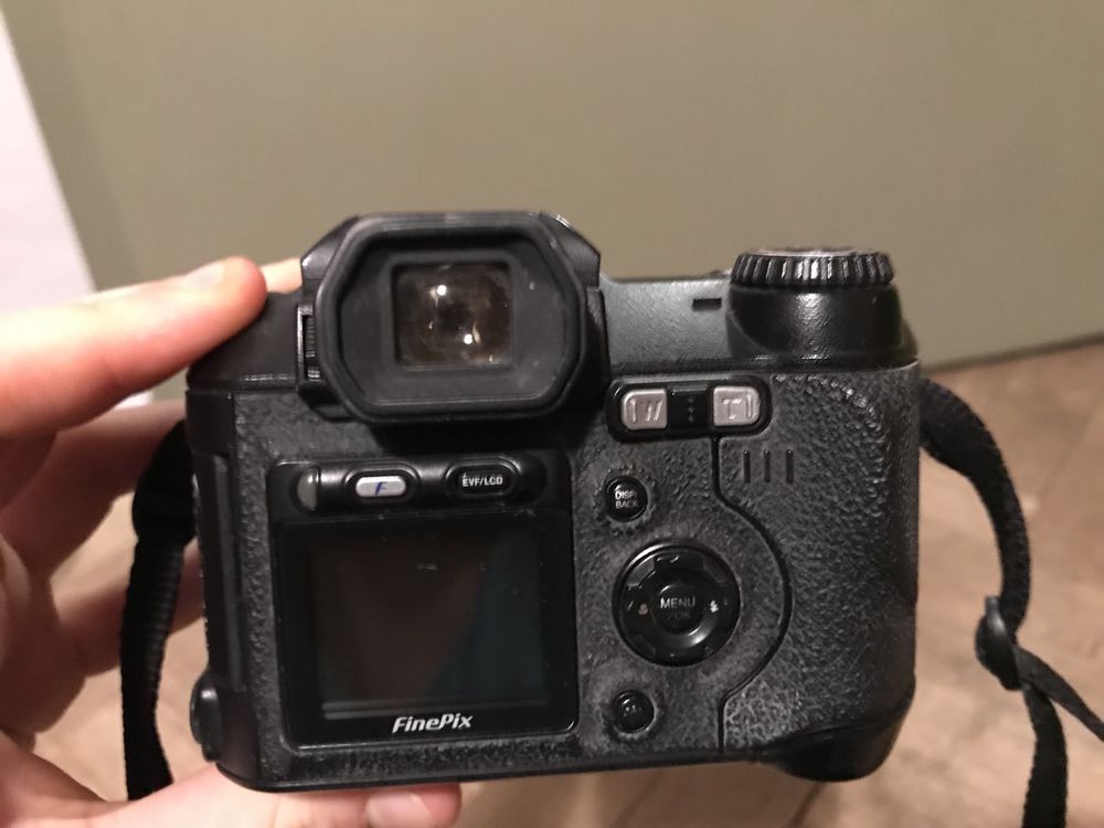 Fujifilm FinePix s5500