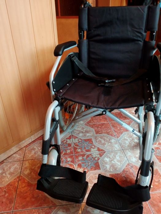 Wózek inwalidzki aluminiowy
