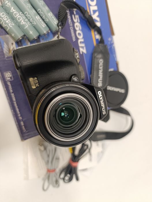 Aparat cyfrowy OLYMPUS SP-560uz 8mp x18 MANUAL RAW vintage retro CCD