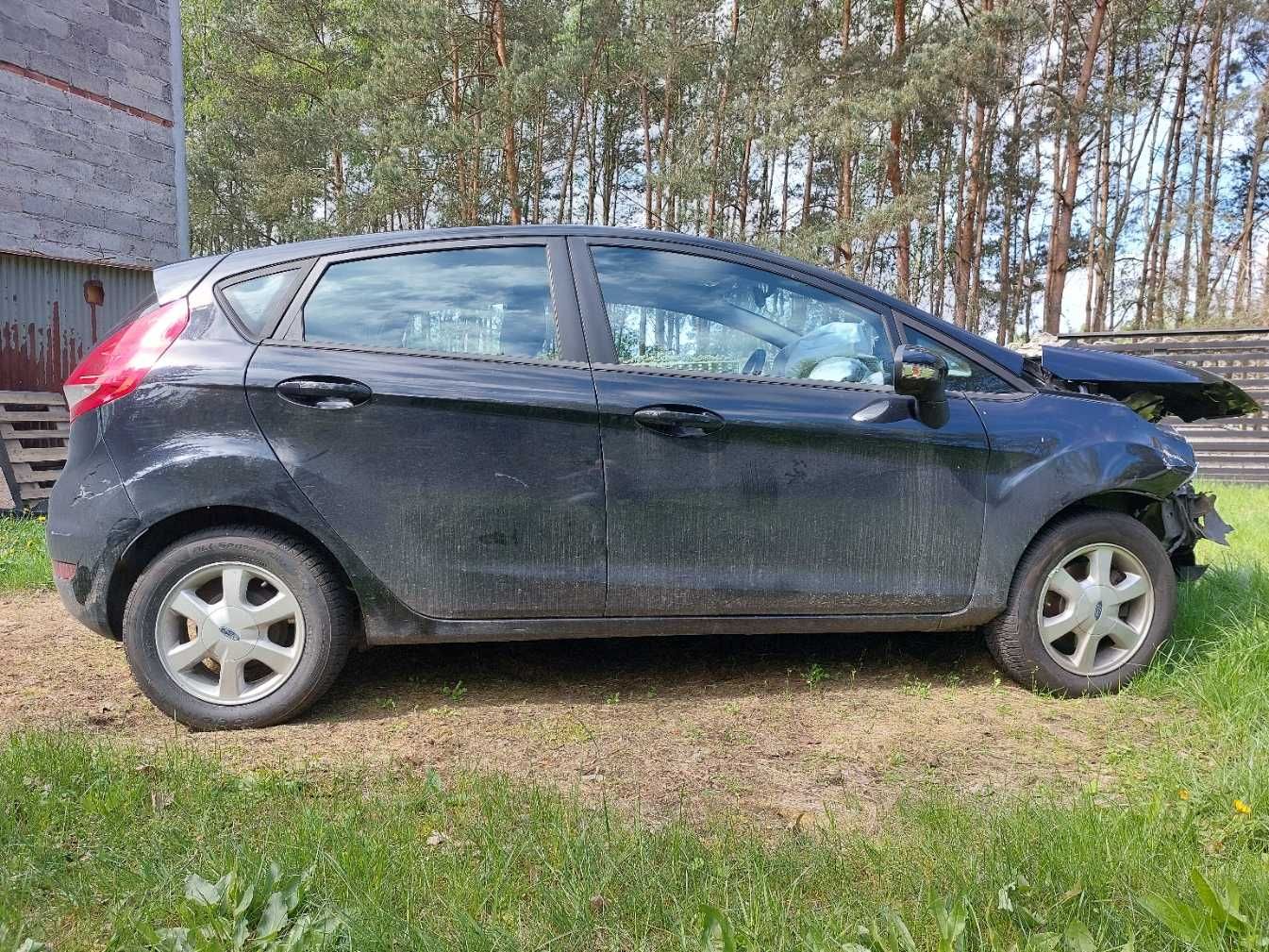 Ford Fiesta 1.2 benzyna 82 KM uszkodzony