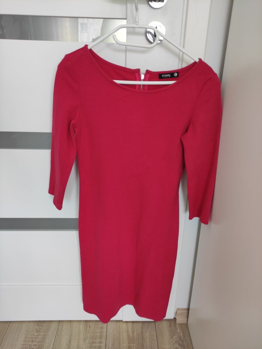 Czerwona sukienka Sinsay r 36 S