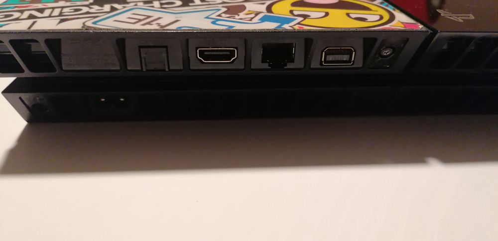 Playstation 4 (PS4) avariada