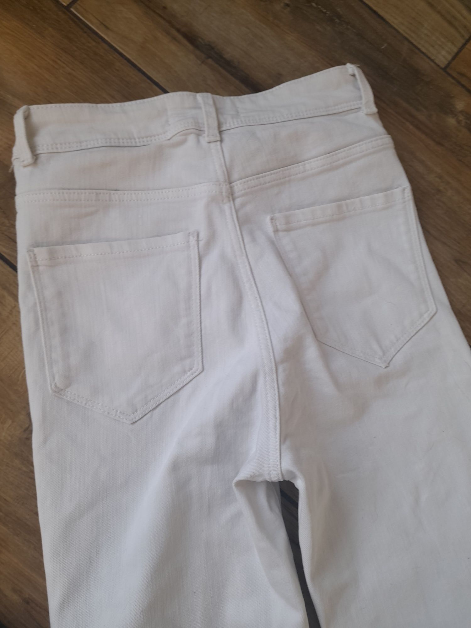 Białe jeansy Zara Basic 34