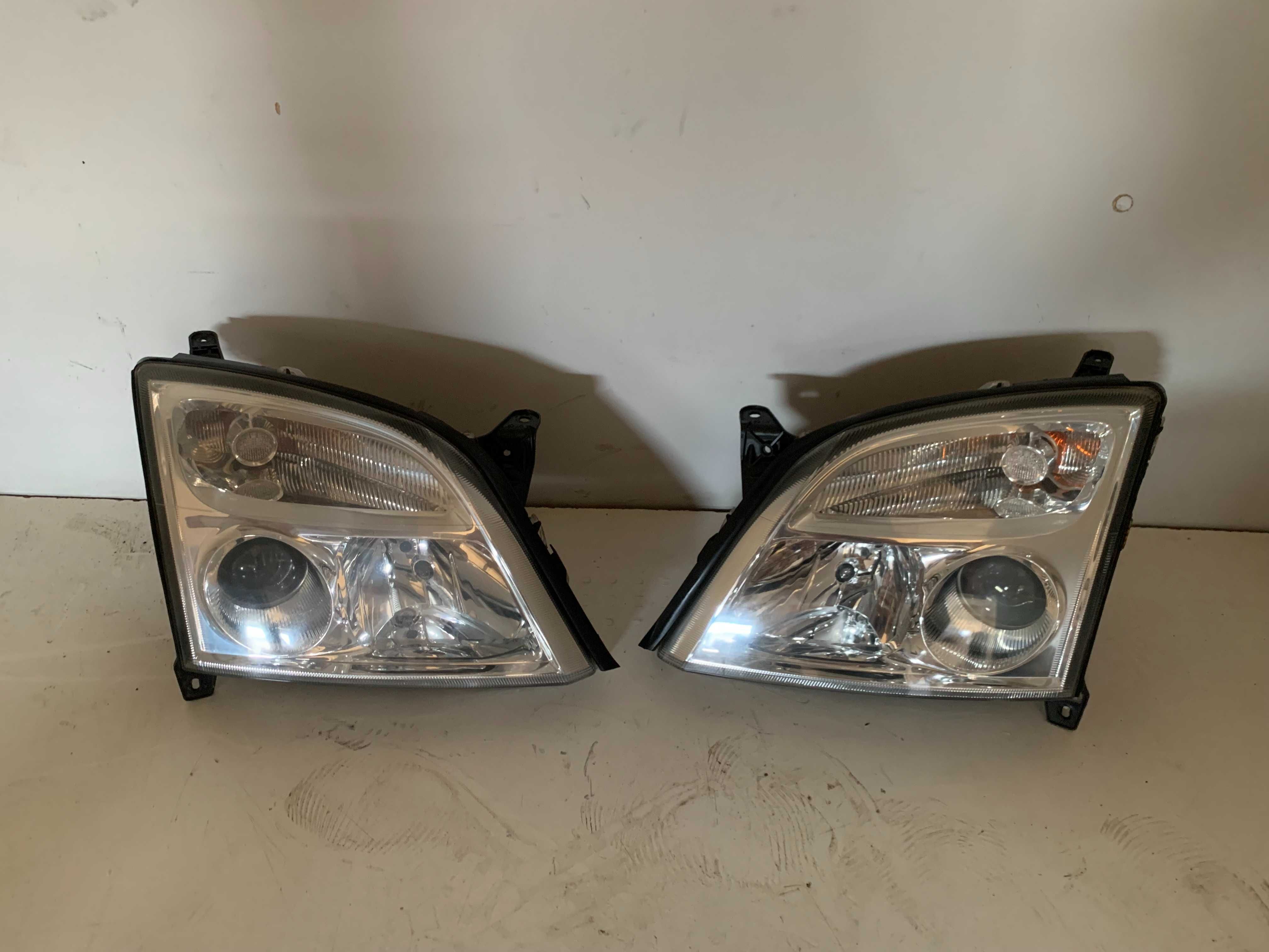 Opel Vectra C Signum Lampy Przód Przednie Komplet Lewa+Prawa EU Ładne