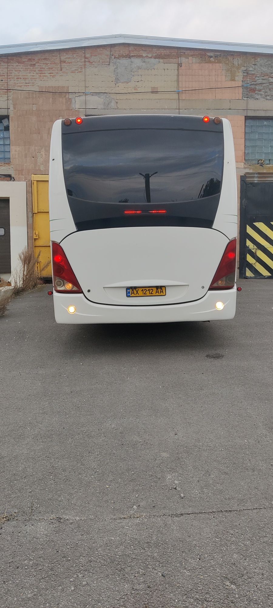 Mercedes Benz MCV 400