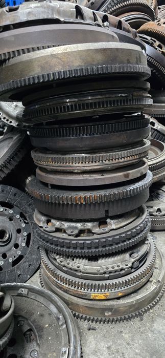 Демпферные маховики сцепление Б.У Volkswagen, Mercedes, Renault, Ford