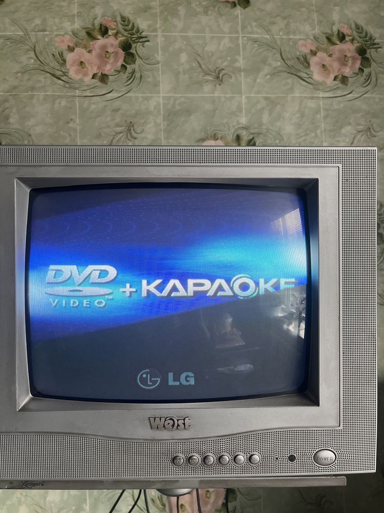 Караоке DVD. с микрофонами