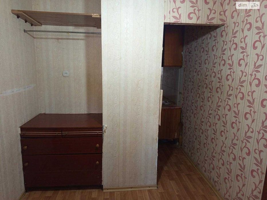 N S3 Продам гостинку со своим с/у. м. Армейская Цена 6500 у.е.