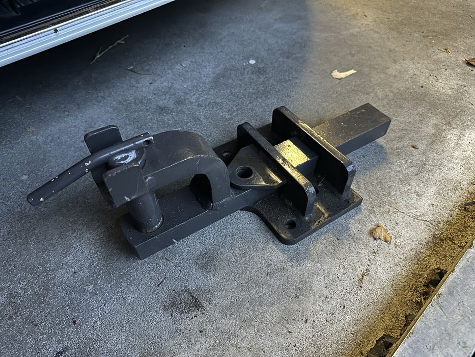 Oryginalny Zaczep dolny polowy KUBOTA seria B BX L belka