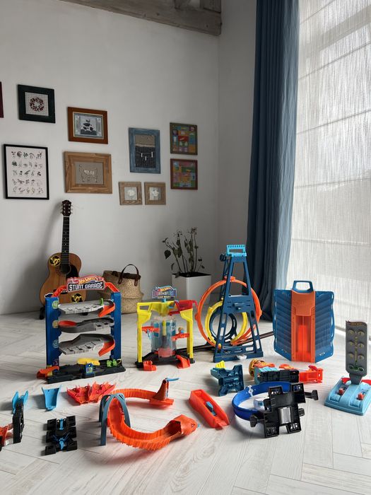 іграшки / треки hot wheels хот вілс