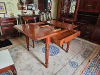 Mesa de sala ou mesa de jogo em madeira maciça - Quad