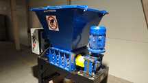 Rozdrabniacz shredder dwuwałowy RF – 195 / 400 / 2 x 5,5 kW