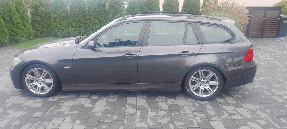 BMW 320 D Xenon Zarejestrowany 2xKoła