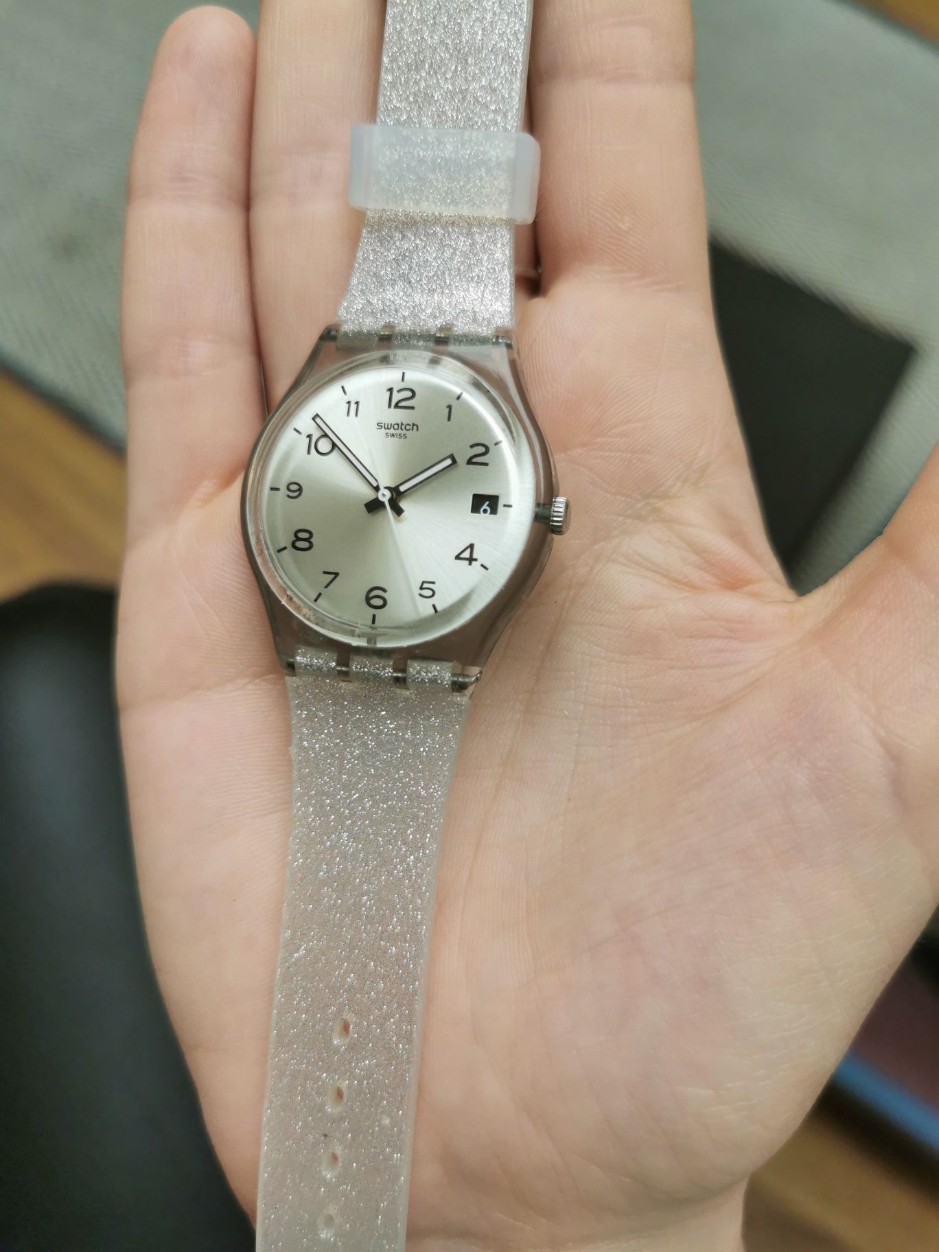 Zegarek swatch gent srebrny brokatowy