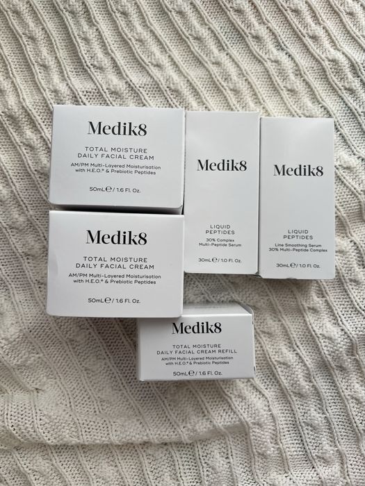 Medik8 Total Moisture Daily Facial cream Refil Liquid Peptide