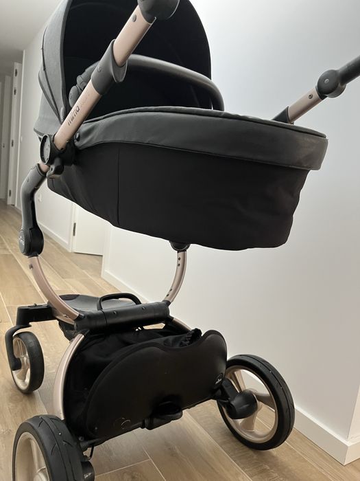 Carrinho de bebé Mima Xari Rose Gold/Preto