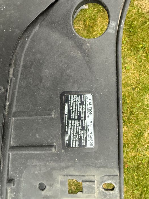 Передній бампер / решітка радіатора бампера Mazda CX-5 2012 - 2015