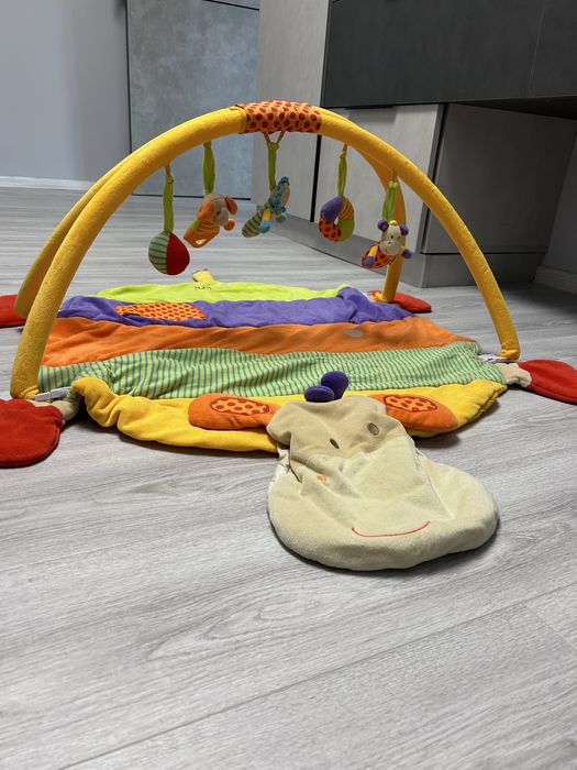 Продам розвиваючий килимок