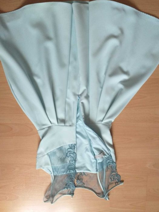 Błękitna sukienka Vissavi