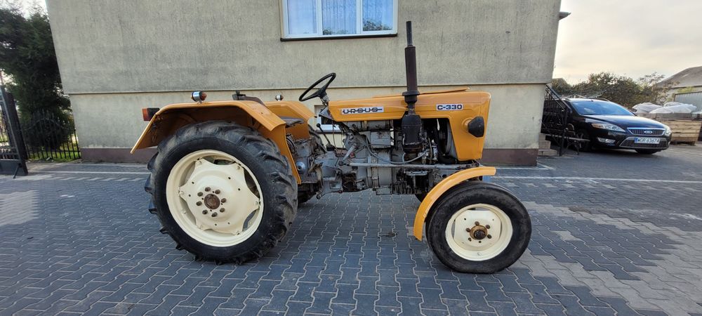 Ursus c 335 c330