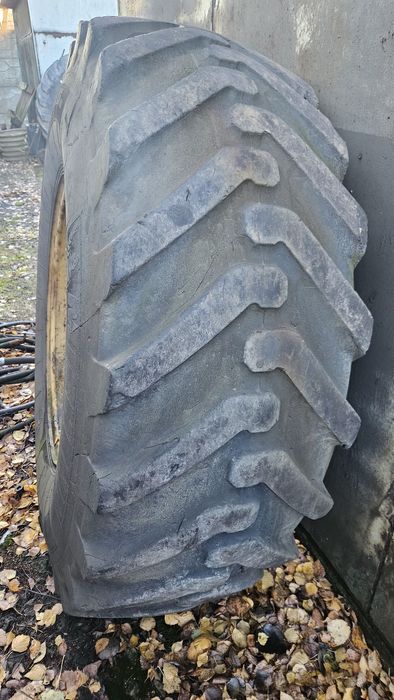 felga koło opona cat caterpillar 428c 428d 432d 100% sprawna