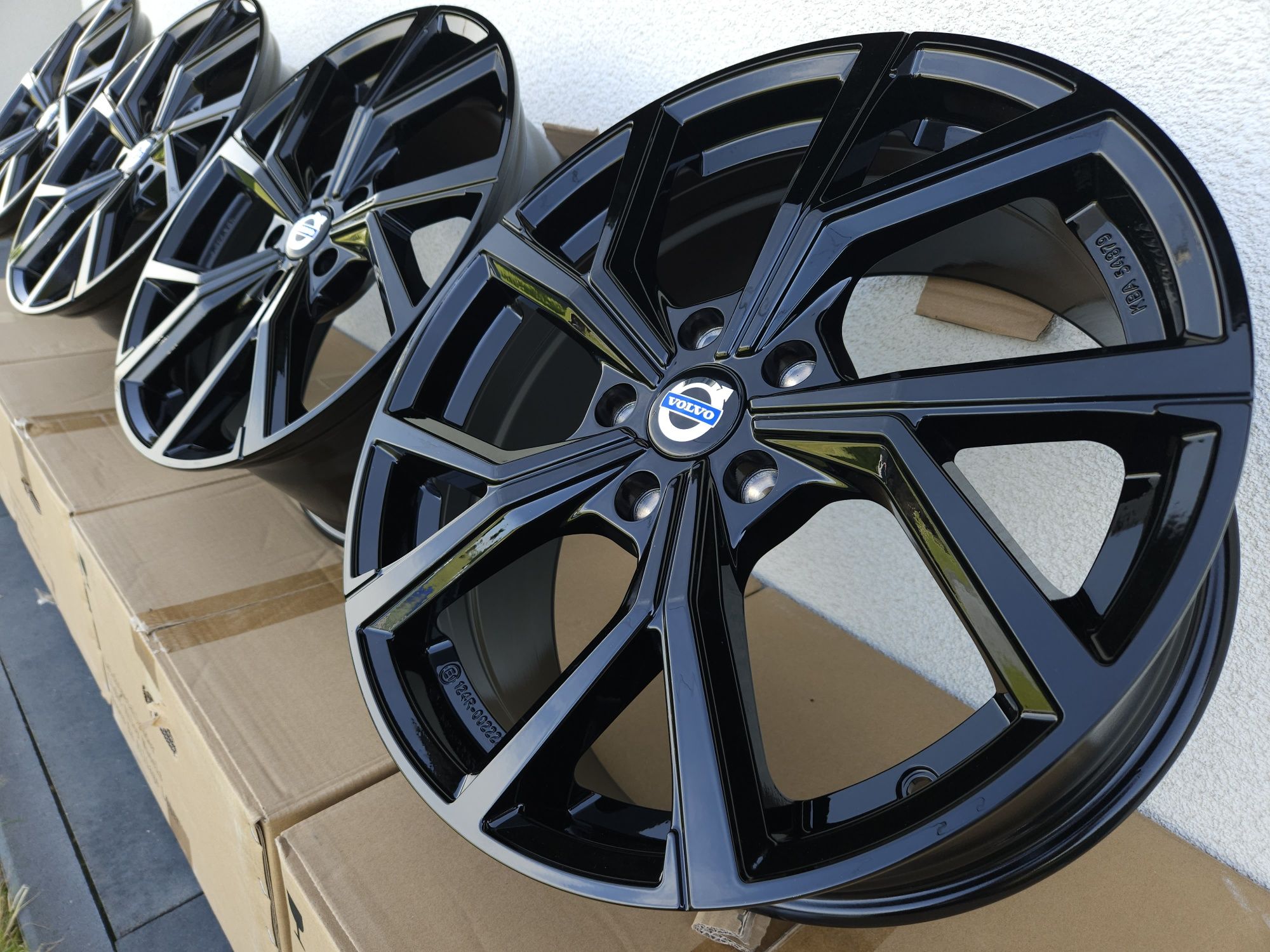 VOLVO 17 " Nowe 5x108 S60 V40 V60 C30 V70 S80 S40 V50 Felgi Czarne