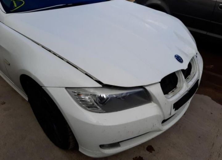 Karoseria BMW E90 E91 ALPINEWEISS III (300) Maska Błotniki Drzwi Klapa