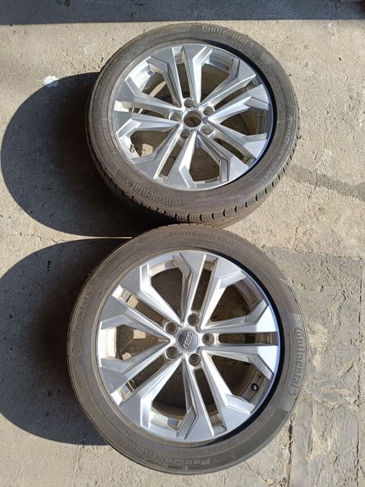 Sprzedam parę 2 felgi z oponami do Audi A4 B9 .