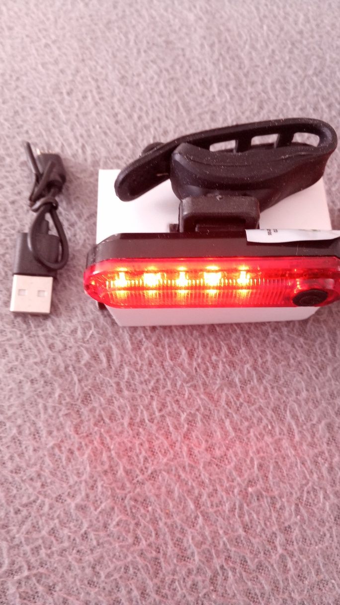 Nowa Lampa Rowerowa Tylna USB